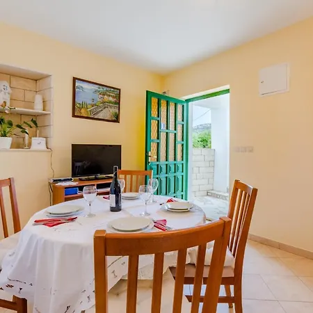 Holiday Lala Pensjonat Vinišće